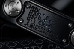 Titleist Scotty Cameron H22 Putter Limited Edition 35 Titleist Scotty Cameron H22 Putter Limited Edition -Golfausrüstung H22 Limited sole close up 3 1280x1280