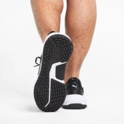 Puma GS.One Sport Golfschuh -Golfausrüstung PUM 195036 pum 195036 04 Model Shot 03 1280x1280